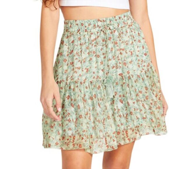 NWT BB Dakota Steve Madden Flower Moves Floral Shift Chiffon Mini Skirt Sz Small - Picture 1 of 8